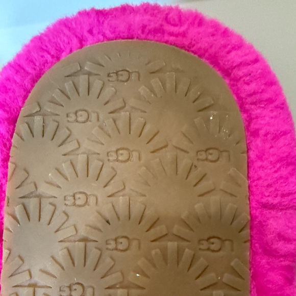 UGG Women's Fluff Yeah Shearling Slingback Slippers, Size 6, Hot Pink or Fuschia - Picture 10 of 11